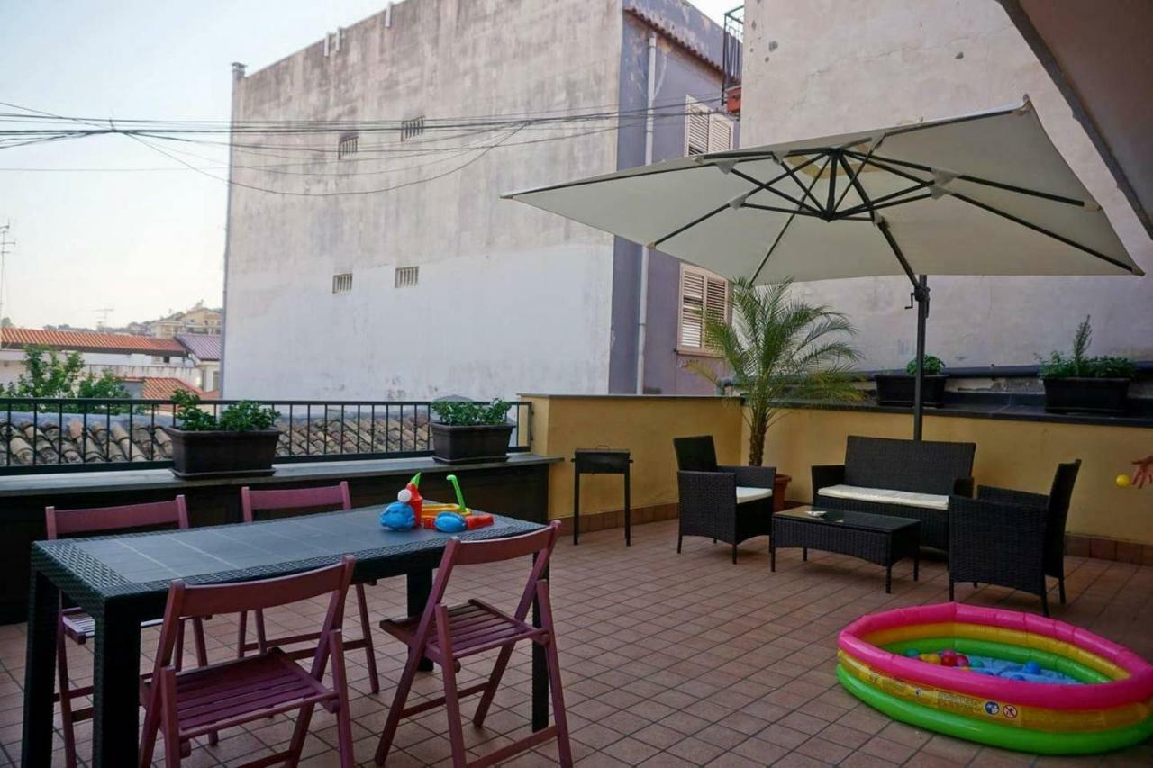 Lilly'S House Apartment Giardini Naxos Exterior photo